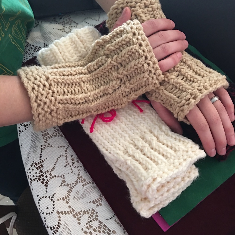 🩸Fingerless Rugged Gloves🩸 - Picture 2 of 8